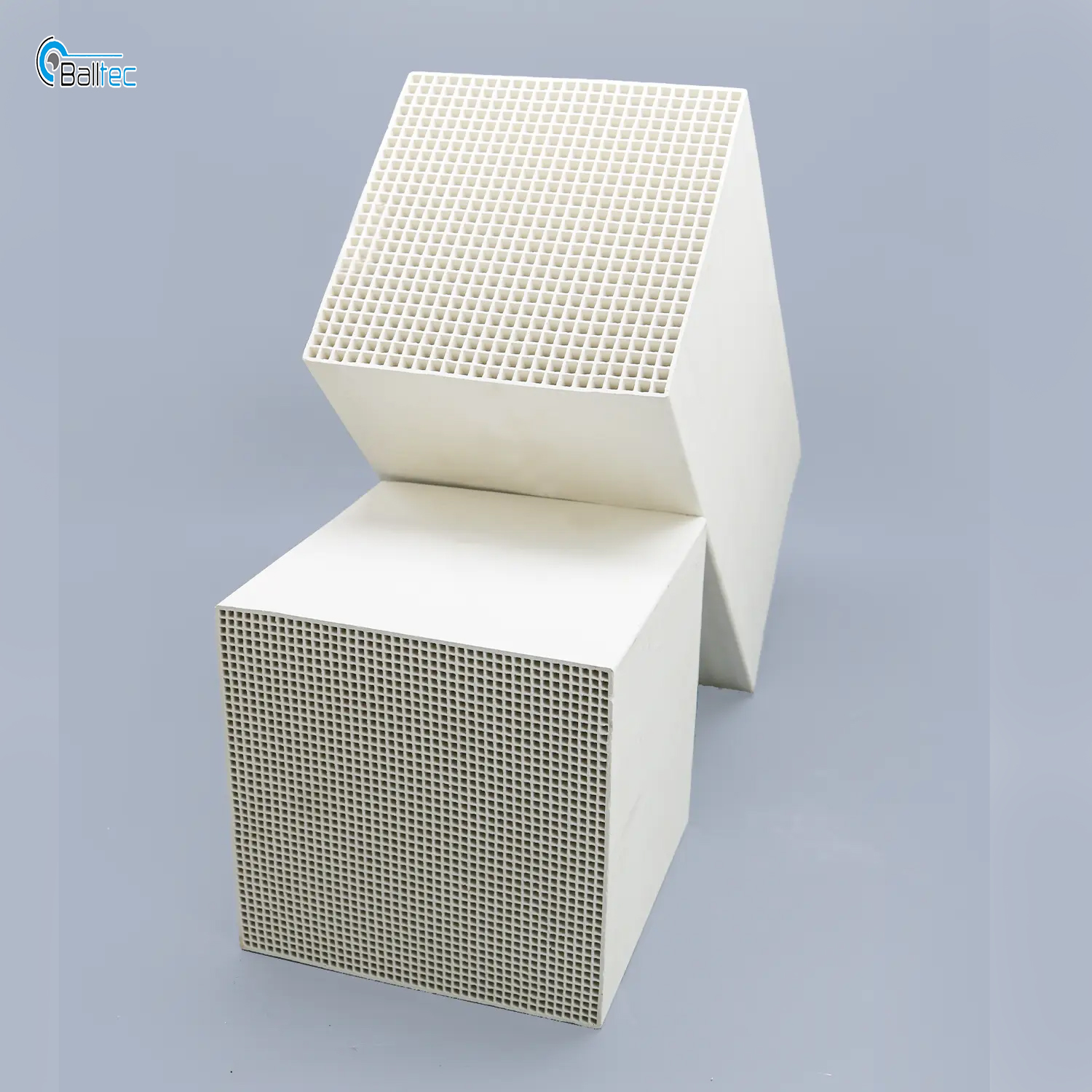 什麼是蜂巢陶瓷填料?